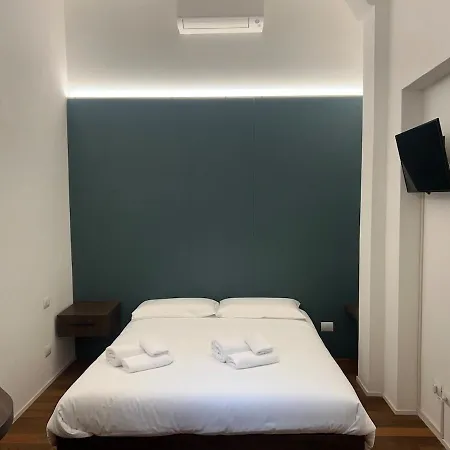 Two-room In Historic Center With Private Courtyard Apartment *